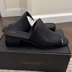 Frye Lucia Mule - LIKE NEW!!